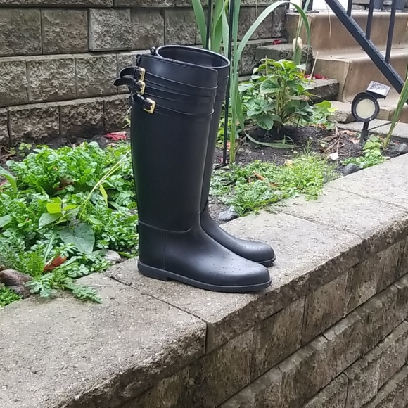 ⭐⭐⭐BURBERRY RIDING BOOTS ⭐⭐ - Picture 8 of 13